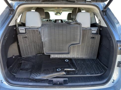 Used 2021 Toyota Highlander XLE image 17