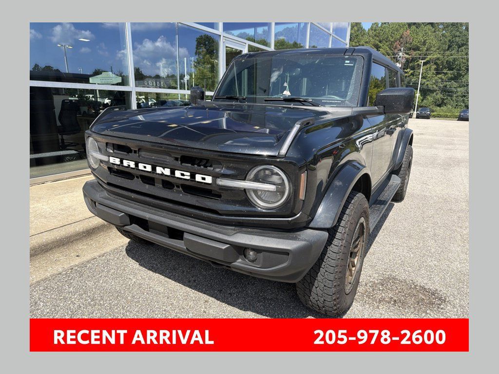 Used 2025 Ford Bronco Outer Banks AWD/4WD image 1