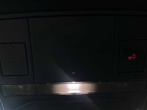 Used 2019 Jaguar F-TYPE Convertible image 37