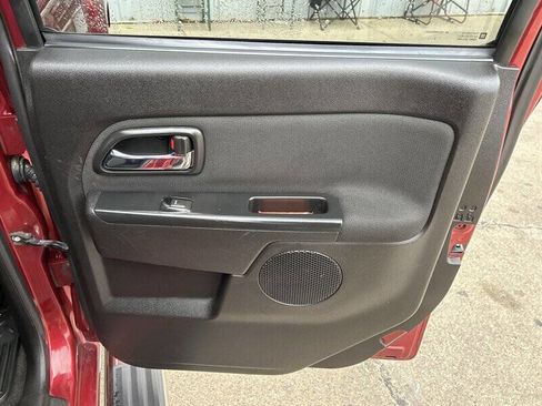 Used 2011 Chevrolet Colorado LT image 18