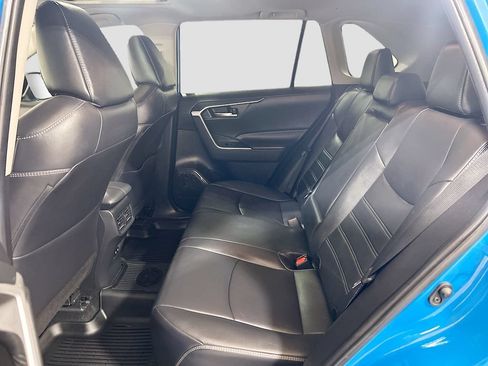 Used 2021 Toyota RAV4 XLE Premium FWD image 21