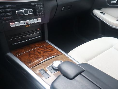 Used 2015 Mercedes-Benz E 350 4MATIC w/ Premium 1 Package image 22