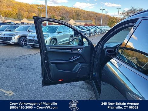 Used 2017 Porsche Macan image 29