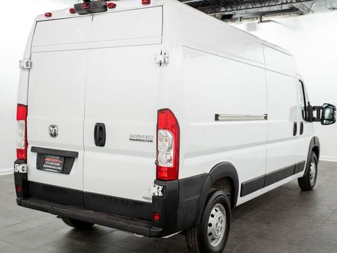 Used 2023 RAM ProMaster 2500 image 12