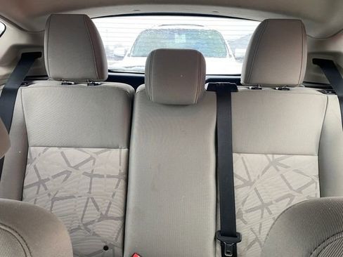 Used 2013 Ford Fiesta SE image 10