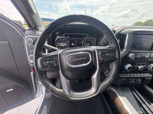Used 2023 GMC Sierra 3500 Denali w/ Denali Ultimate Package AWD/4WD image 20