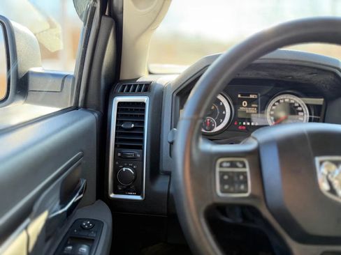 Used 2016 RAM 1500 Classic SLT image 19