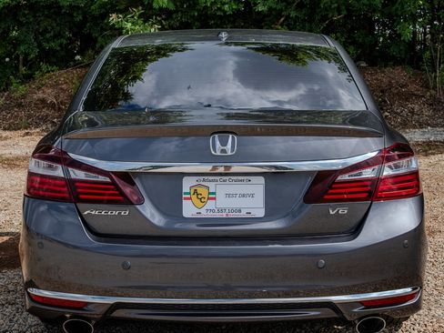 Used 2016 Honda Accord EX-L image 4