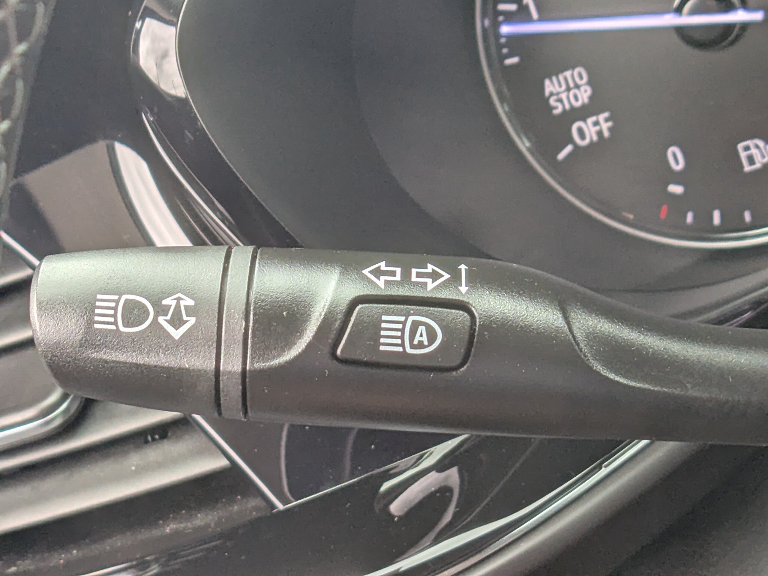 Certified 2023 Buick Envision Avenir AWD/4WD image 29