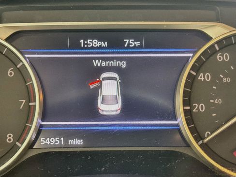 Used 2021 Nissan Sentra SR FWD image 13