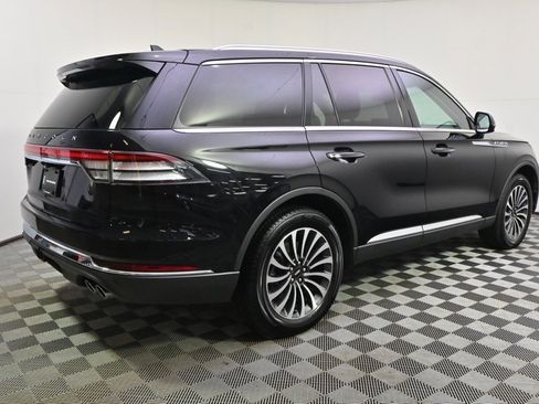 Used 2023 Lincoln Aviator Standard w/ Premium Package image 7