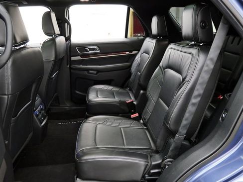 Used 2019 Ford Explorer Platinum AWD/4WD image 20