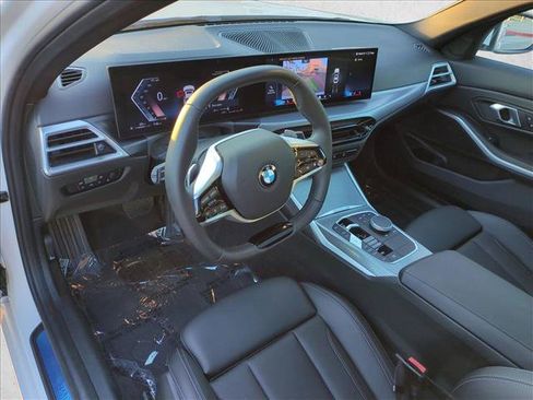 Used 2025 BMW 330i Sedan RWD image 10