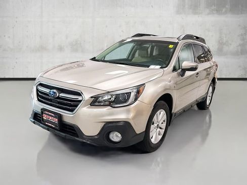 Used 2019 Subaru Outback 2.5i Premium image 1