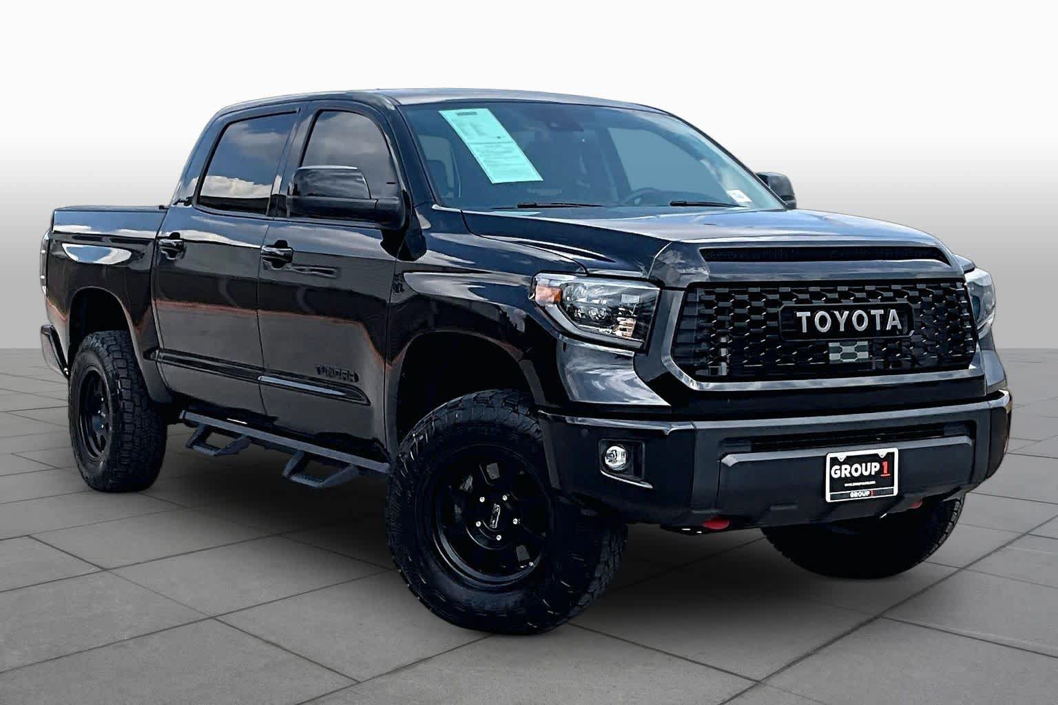 Used 2021 Toyota Tundra Limited w/ Limited Premium Package AWD/4WD image 3