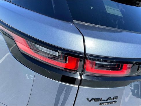 Used 2020 Land Rover Range Rover Velar R-Dynamic S AWD/4WD image 21