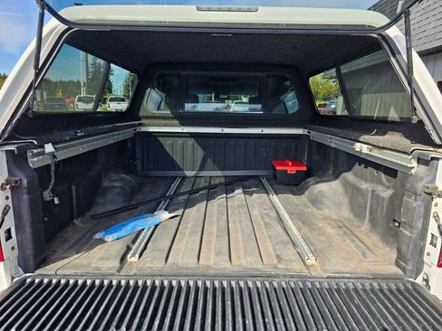 Used 2012 Nissan Titan SL image 16