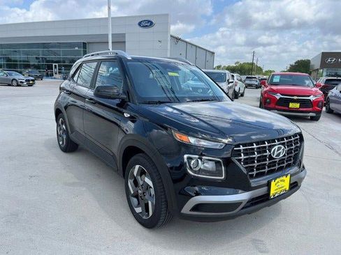 New 2026 Hyundai Venue SEL FWD image 33