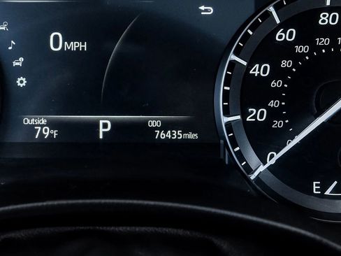 Used 2021 Toyota Highlander XLE image 29