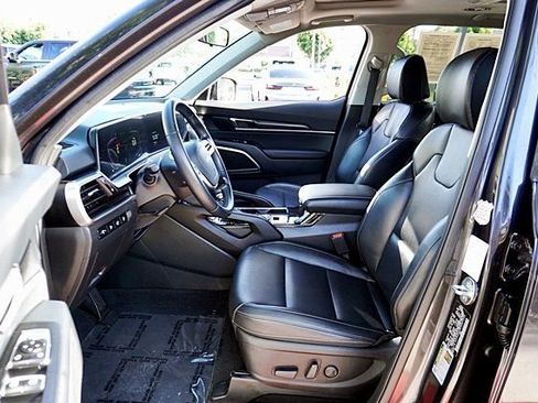 Used 2025 Kia Telluride S AWD/4WD image 14