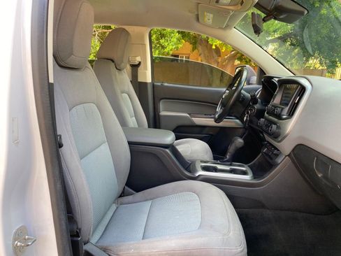 Used 2016 Chevrolet Colorado LT w/ LT Convenience Package RWD image 42