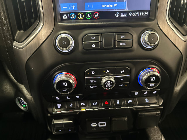 Used 2020 GMC Sierra 2500 Denali w/ Denali Ultimate Package AWD/4WD image 16