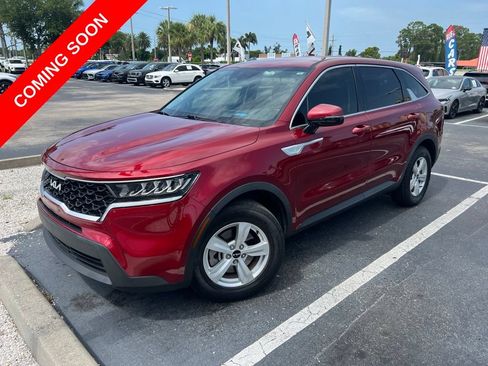 Certified 2023 Kia Sorento LX FWD image 1