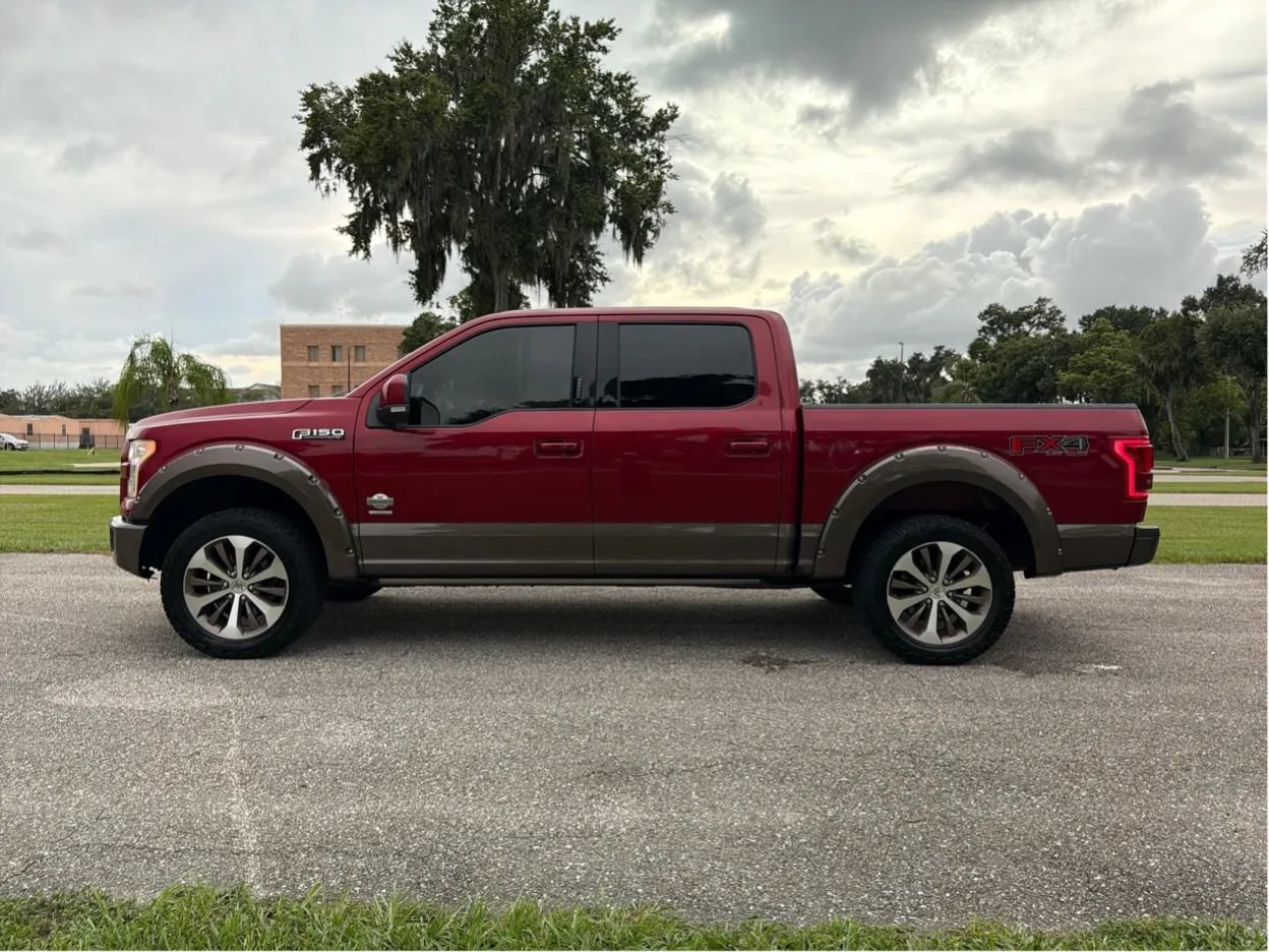 Used 2015 Ford F150 King Ranch w/ Equipment Group 601A Luxury AWD/4WD image 9