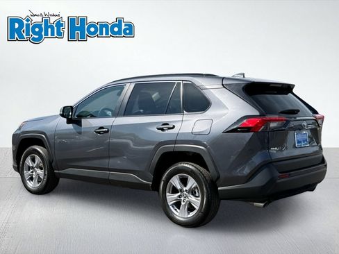 Used 2025 Toyota RAV4 XLE FWD image 4