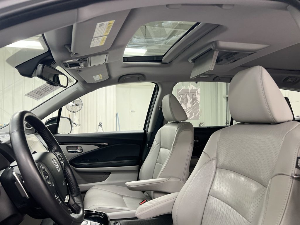 Used 2017 Honda Pilot Elite image 18