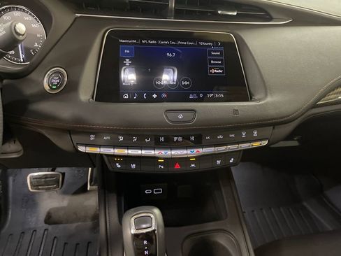 Used 2019 Cadillac XT4 Sport image 19