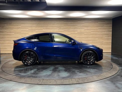 Used 2023 Tesla Model Y Performance AWD/4WD image 12