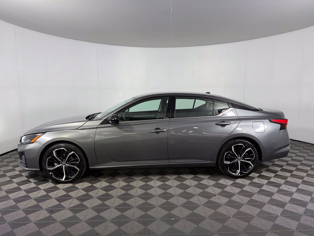 Used 2026 Nissan Altima 2.5 SR FWD image 10