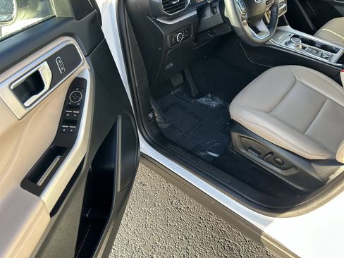 Certified 2023 Ford Explorer XLT w/ Equipment Group 202A image 11