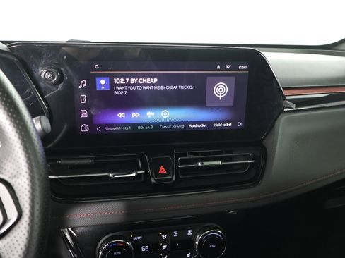 Used 2025 Chevrolet TrailBlazer RS w/ Convenience Package image 26