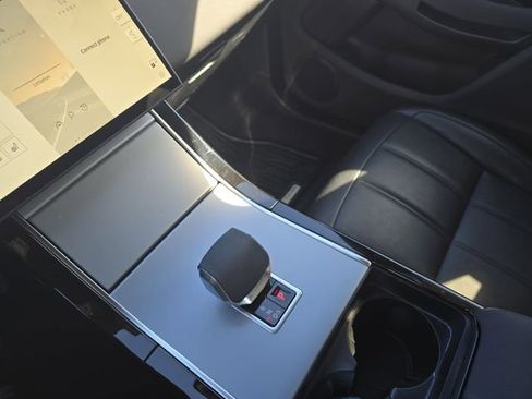 Used 2025 Land Rover Range Rover Evoque S image 28