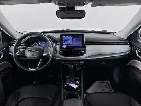 Used 2022 Jeep Compass Limited image 12