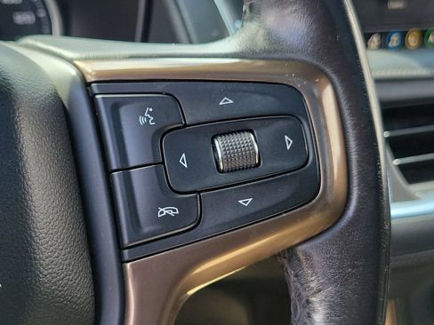 Used 2021 Chevrolet Suburban High Country w/ Premium Package AWD/4WD image 27