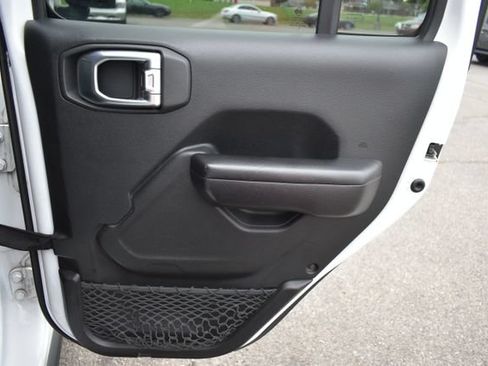 Used 2020 Jeep Wrangler Unlimited Sport S AWD/4WD image 35