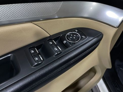 Used 2016 Ford Explorer XLT w/ Equipment Group 202A image 17