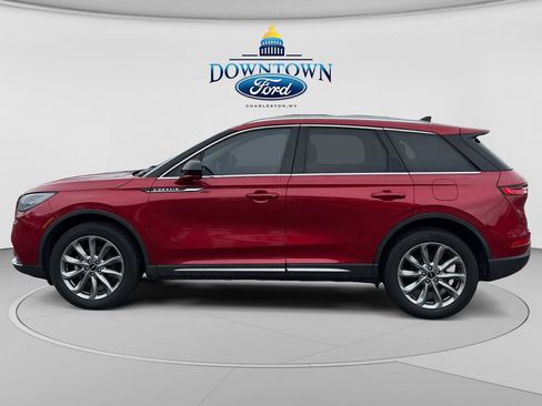 Used 2022 Lincoln Corsair AWD w/ Premium Package image 6