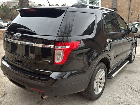 Used 2012 Ford Explorer XLT image 7
