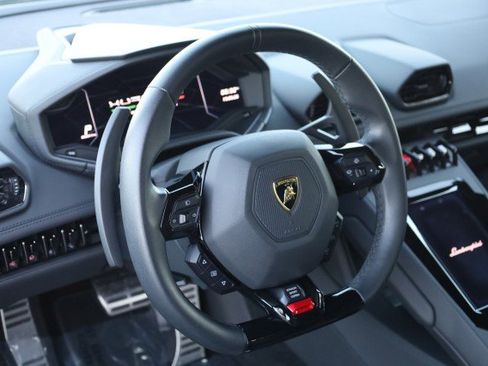 Used 2023 Lamborghini Huracan Tecnica RWD image 30