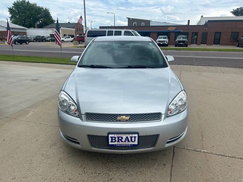 Used 2016 Chevrolet Impala Limited LS FWD image 3