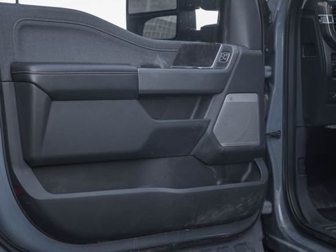 Used 2023 Ford F250 Lariat w/ Chrome Package image 42