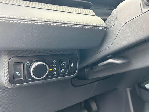 Used 2024 Ford Mustang Mach-E Premium image 21