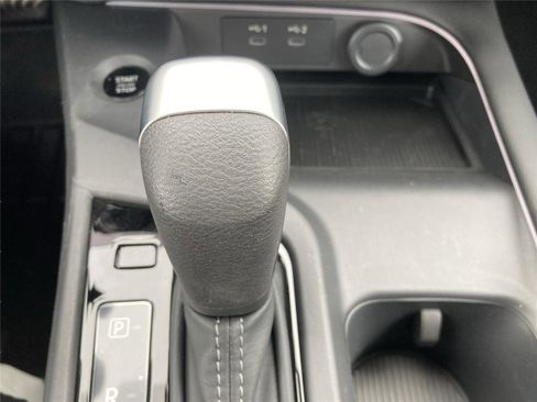 New 2026 Nissan Sentra SV w/ SV Convenience Package FWD image 16