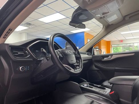 Used 2020 Ford Escape SEL FWD image 19