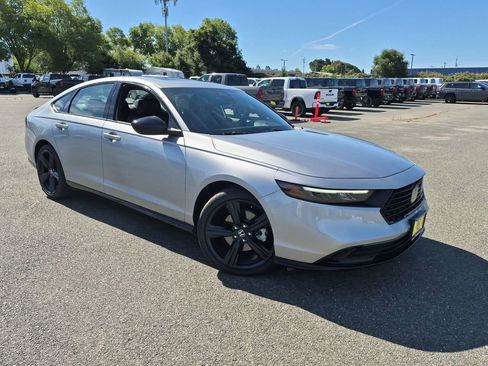 Used 2023 Honda Accord Sport image 1