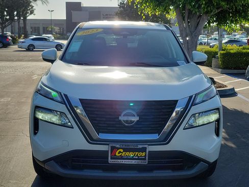 Used 2023 Nissan Rogue SV AWD/4WD image 6